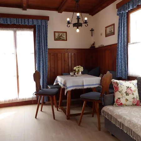 Nyaraló Knusperhaus *